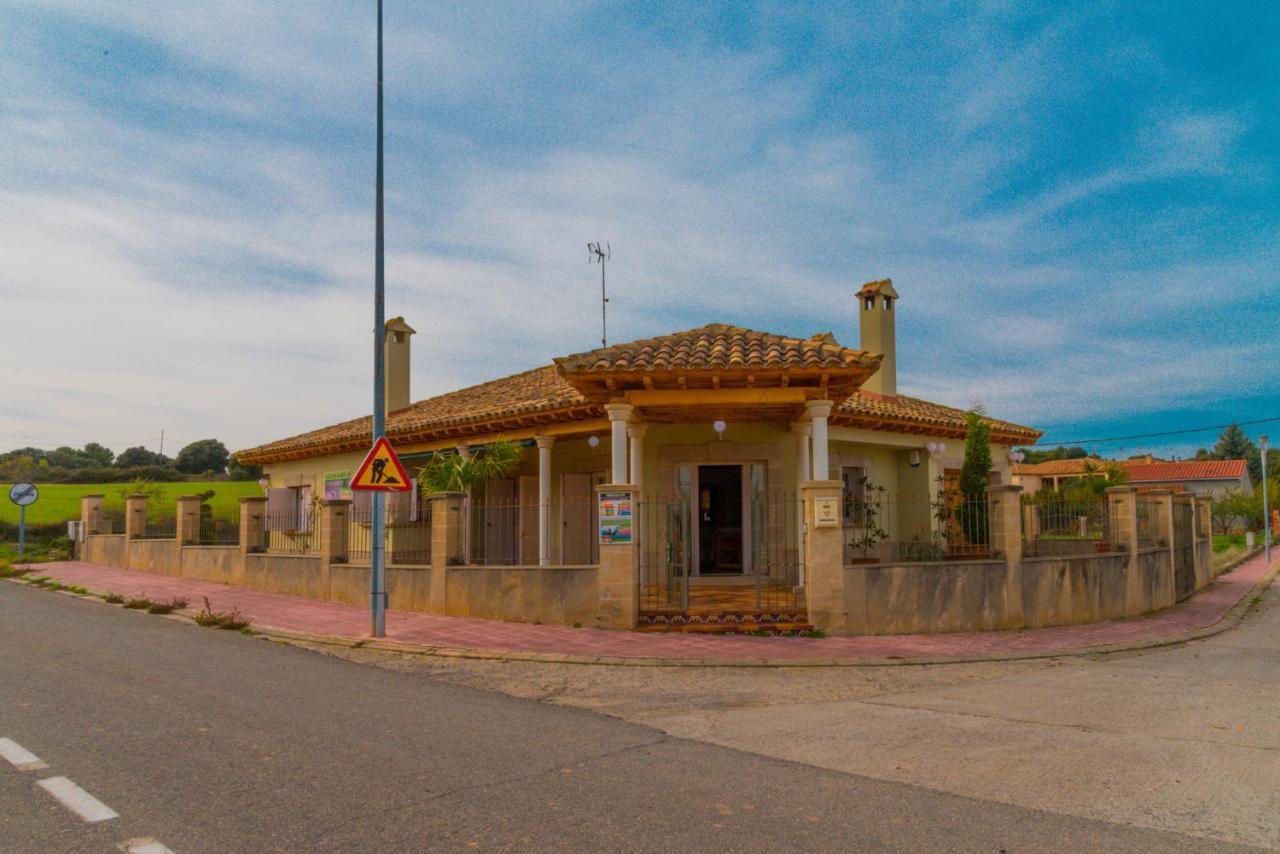 Gallart - Turistico Rural Guest House La Pobla de Cervoles ภายนอก รูปภาพ