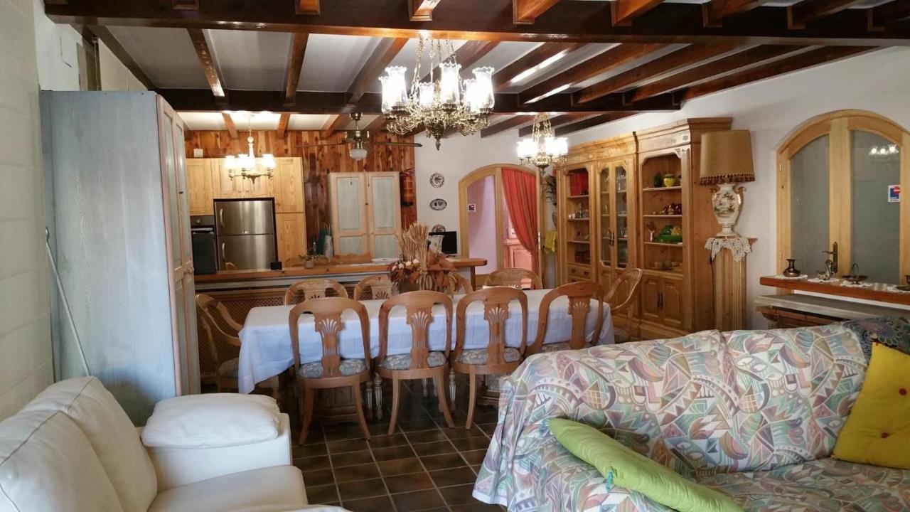 Gallart - Turistico Rural Guest House La Pobla de Cervoles ภายนอก รูปภาพ